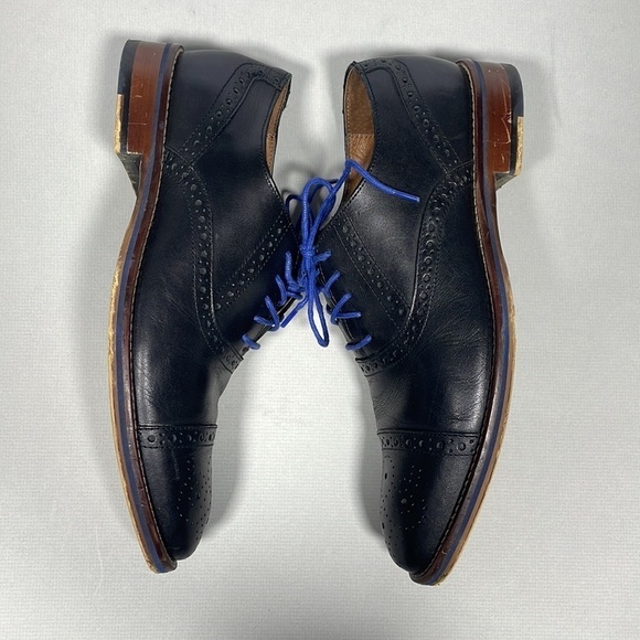 Men’s size 8 Johnston and Murphy Conrad Cap Toe Black w/  lack and blue laces